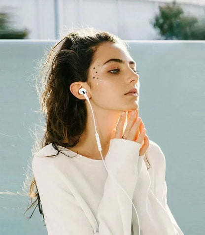 Wired Lightning In-Ear Earphones Plastic for iPhone Models