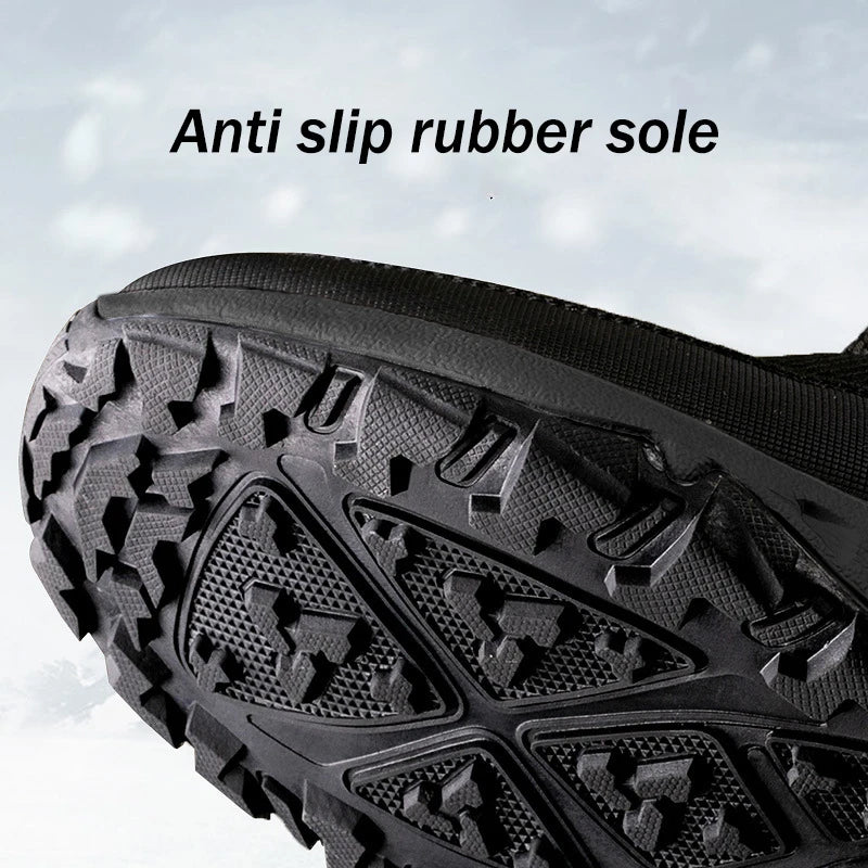 Winter New Thick Short Tube Cotton Boots Anti Slip Casual Men Snow Boots Plush Outdoor Hiking Shoes