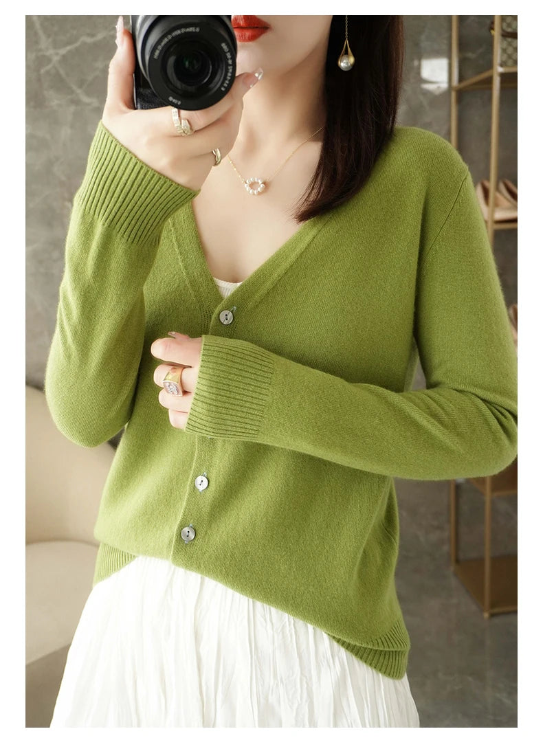 2024 New V-Neck Temperament Small Fragrant Wind Women Loose Sweater Sweater All Sweater Coat Special Offer Cardigan ZHI D035