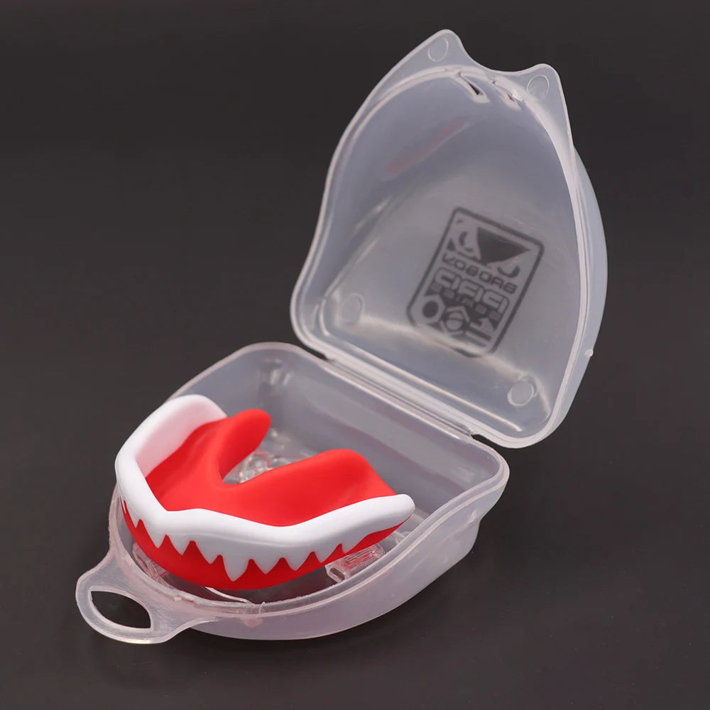 Boxing MMA Wrestling Mouth Guard, Football Rugby Sports Gum Shield, Slim Fit Design for Maximum Teeth Protection and Comfort